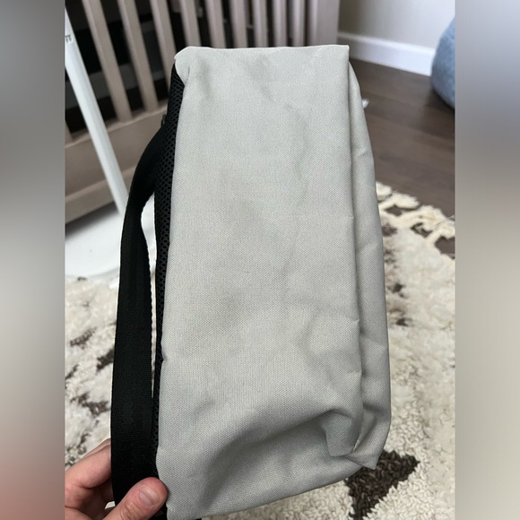 Byte Backpack - Picture 6 of 9